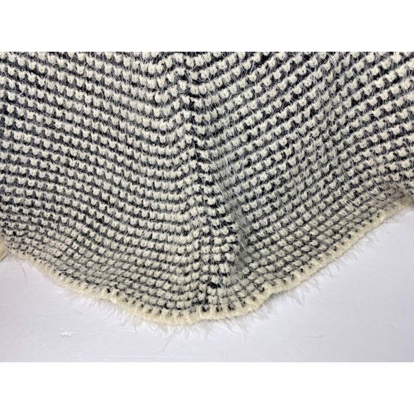 Freeway Sweaters | Fuzzy Sweater | Color: Black/Cream , Sz. M, Ladies , Poncho - Picture 12 of 12